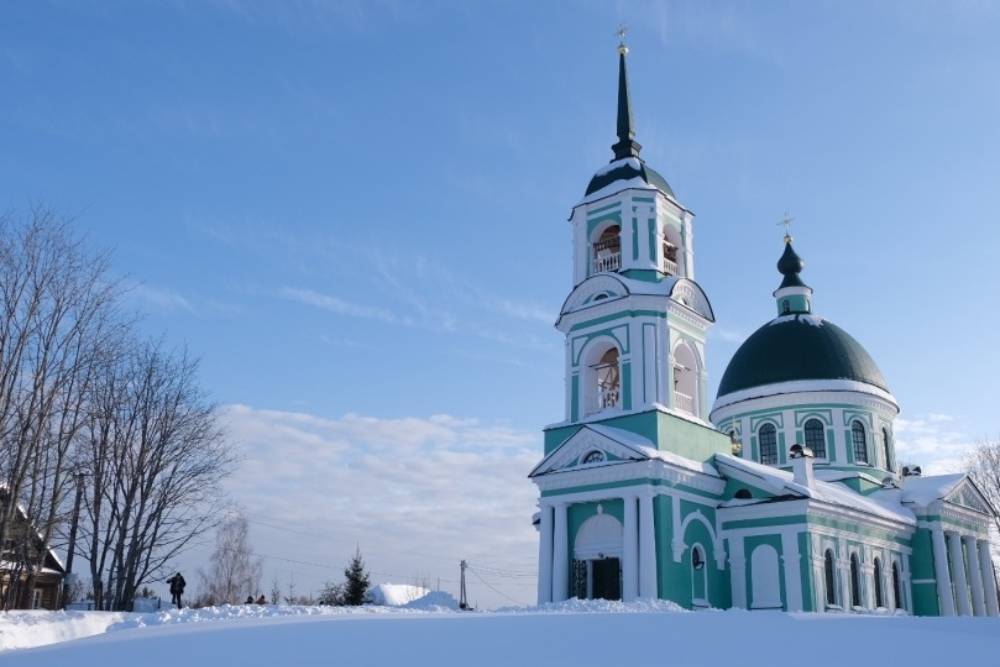 Церковь Живоначальной Троицы в деревне Сопины